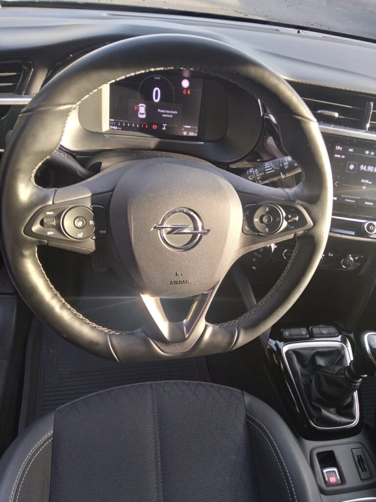 Opel Corsa F 1.2i Elegance