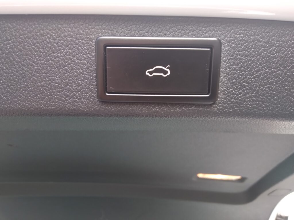 Škoda Superb Combi 2.0Tdi 4x4 Laurin & Klement