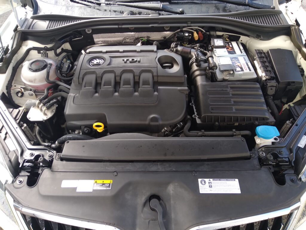 Škoda Superb Combi 2.0Tdi 4x4 Laurin & Klement