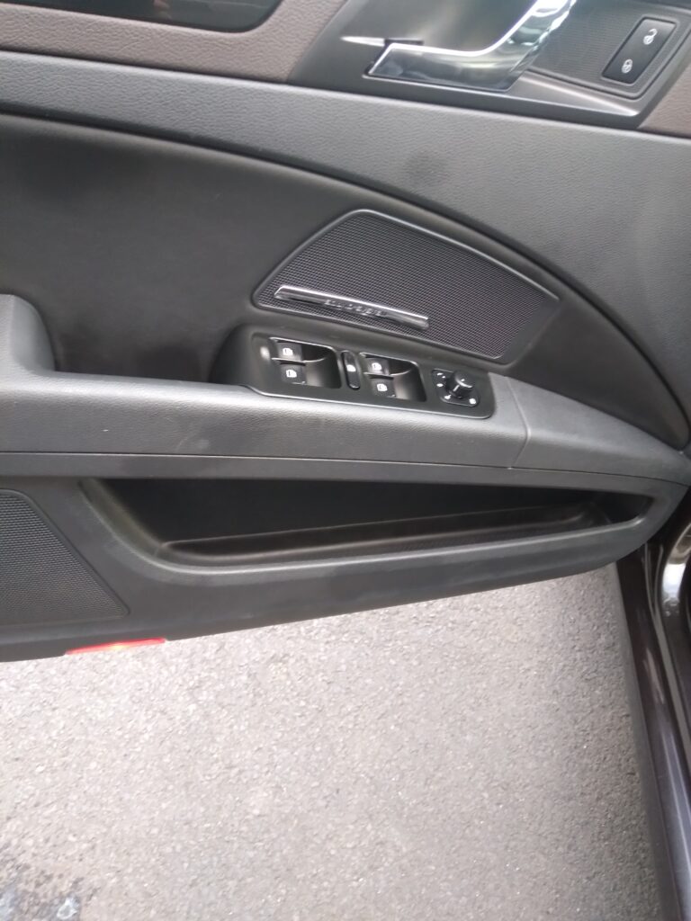Škoda Superb Combi 3.6 V6 4x4 DSG Laurin & Klement