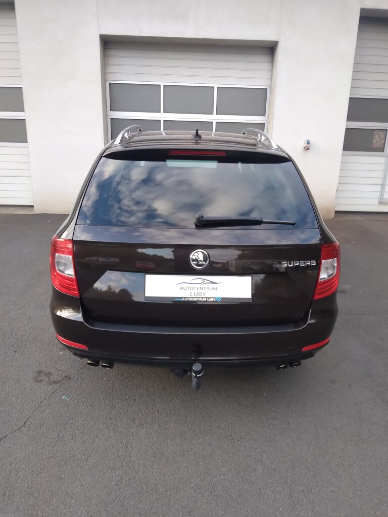 Škoda Superb Combi 3.6 V6 4x4 DSG Laurin & Klement