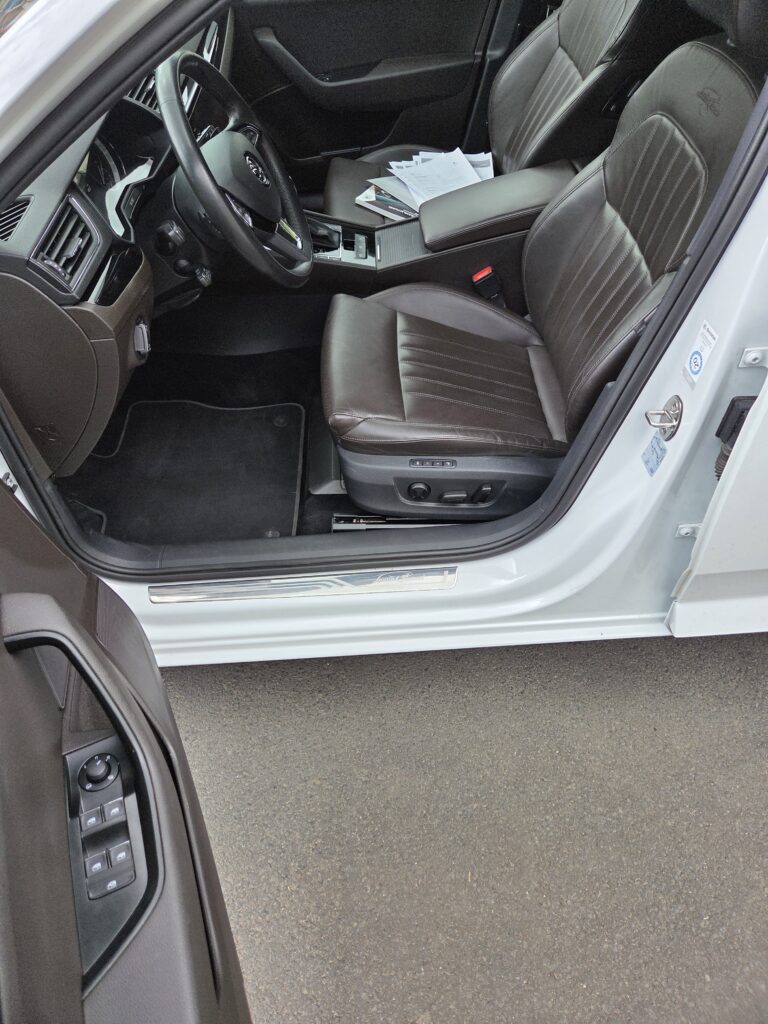 Škoda Superb 2.0Tdi 4x4 Laurin & Klement