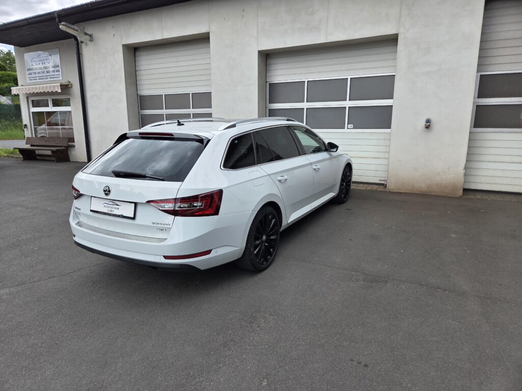 Škoda Superb 2.0Tdi 4x4 Laurin & Klement