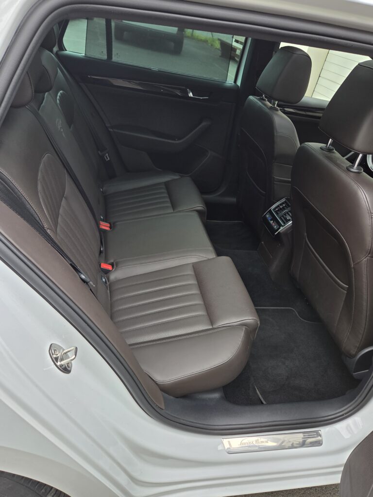 Škoda Superb 2.0Tdi 4x4 Laurin & Klement