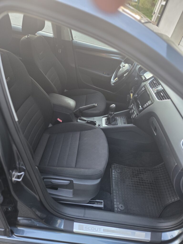Škoda Octavia 3 2.0 Tdi Scout 4x4